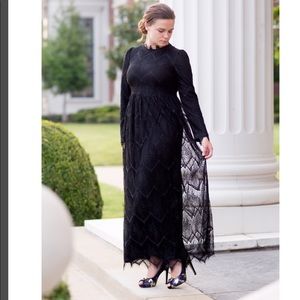 Dainty Jewels: Ever So Lovely:Beautiful black lace